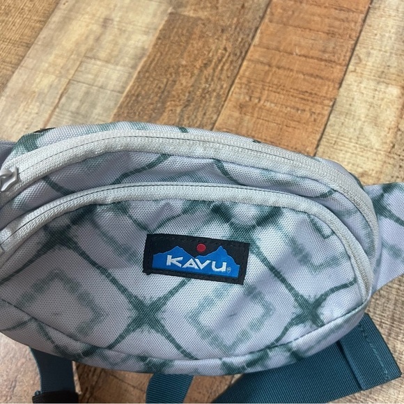 Kavu Tie Dye Belt Bag Outdoor Hiking Boho Camping Vacation - Picture 5 of 11